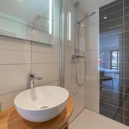 Studio With Balcony And Swimming Pool Ideally Located In The City Center *