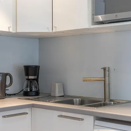 Studio With Balcony And Swimming Pool Ideally Located In The City Center Апартаменти